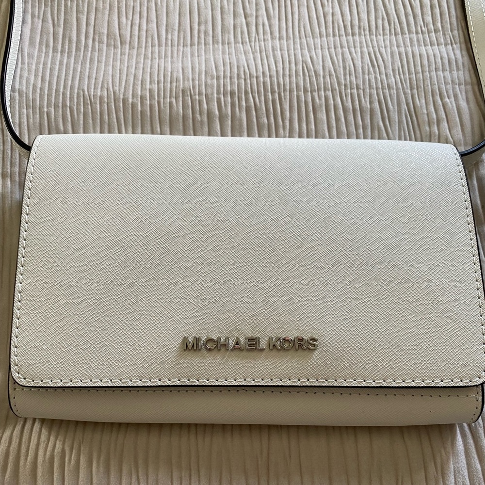 Michael Kors Jet Set Crossbody bag **NWT**